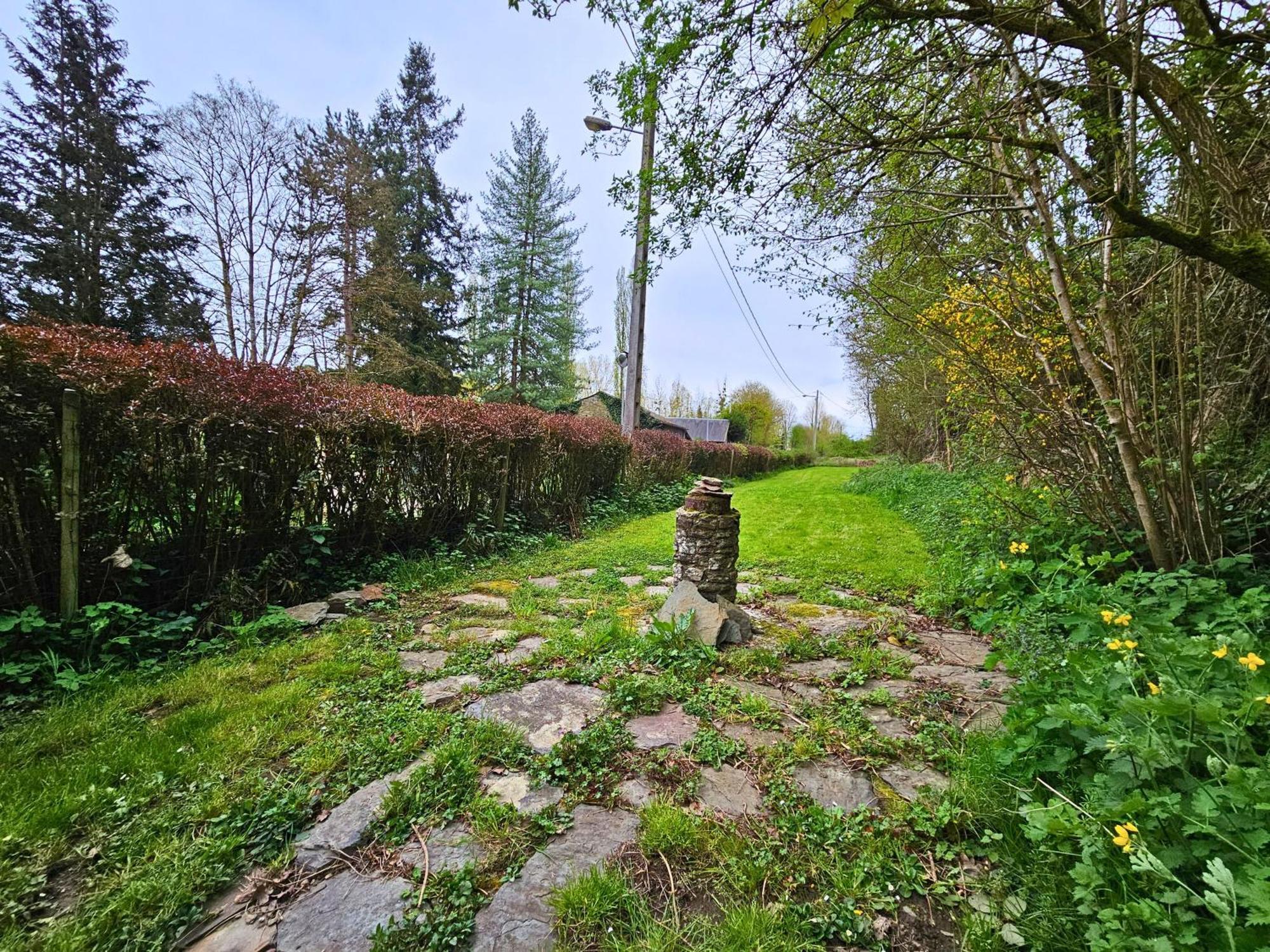 Moulin - Jardin Secret - Vue Sur L'orne *